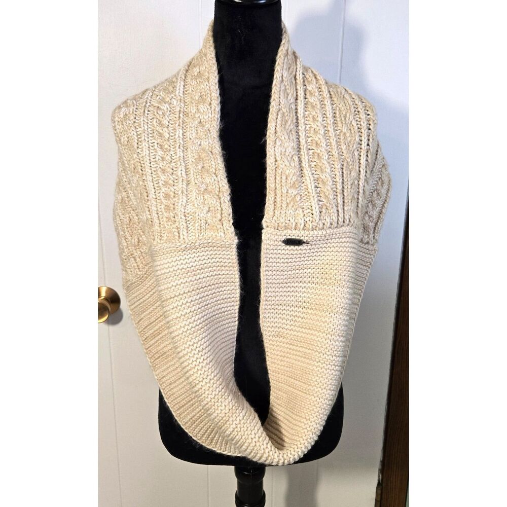 Duluth Trading Co Women's Chunky Knit Infinity Scarf NWT